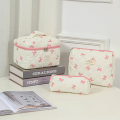 uekeboag lightweight quilted bag soft touch feel makes daily carry effortless.