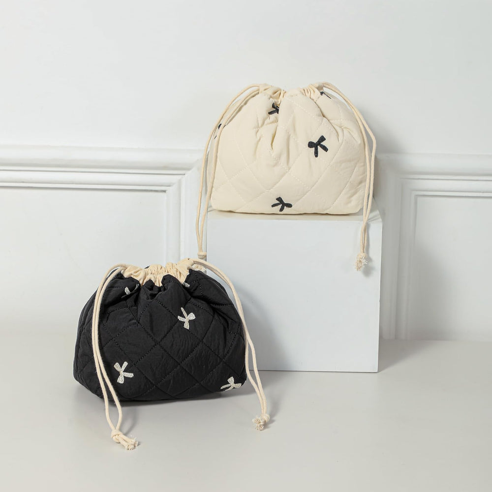 Sturdy stitching and canvas lining from Uekeboag enhance durability for daily use.