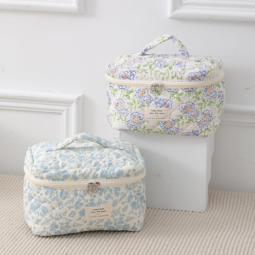 uekeboag travel bag in hand; portable size fits in purses and carry-ons.