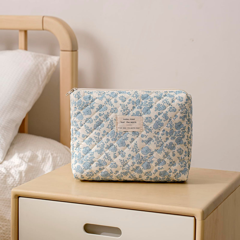 uekeboag travel-organizer bag light blue ideal for packing cosmetics toiletries and accessories.