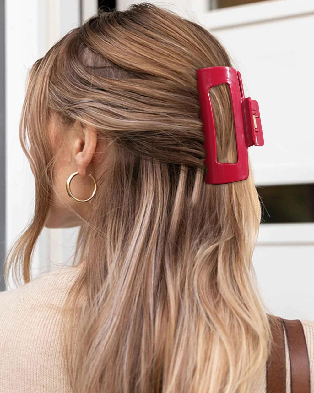 Ufgin silicone hair clip suitable for all hair types from thin to thick for versatile styling.