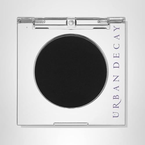 Urban Decay 24/7 Eyeshadow Single brush-ready setup with compact and brush.