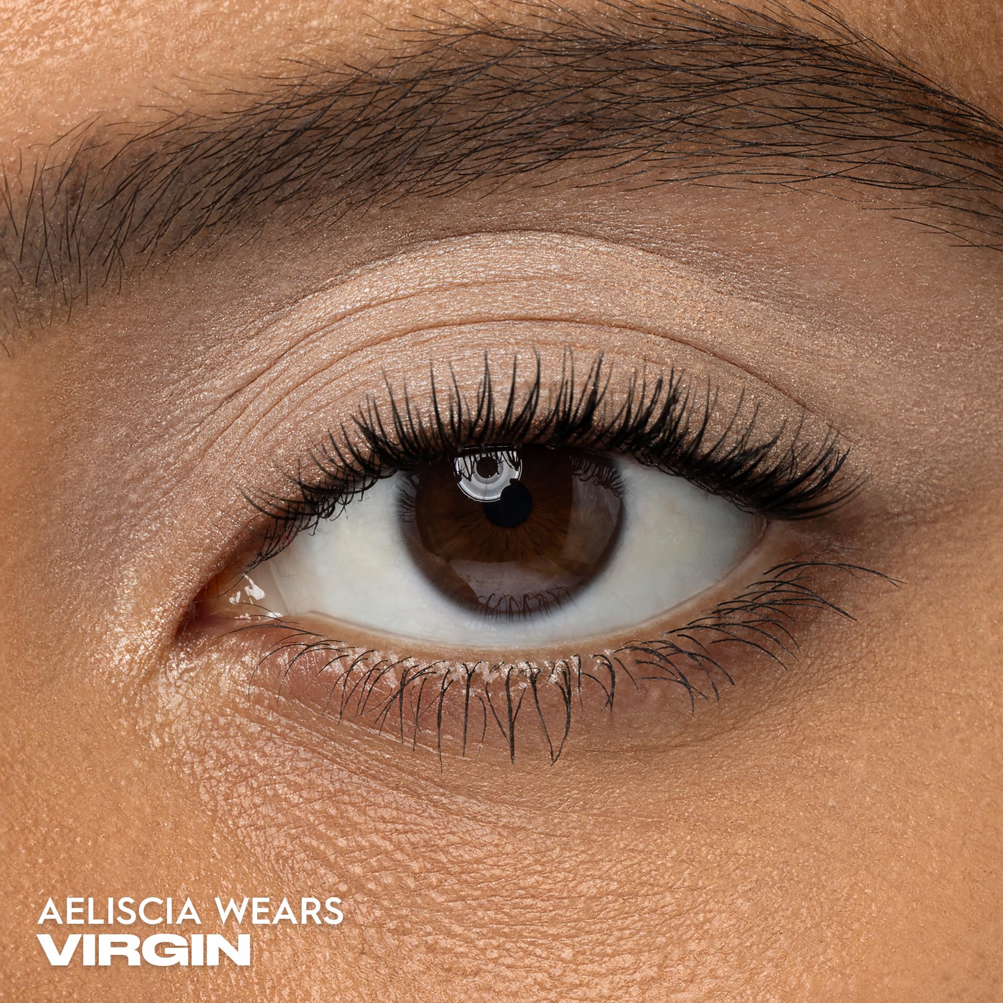 Urban Decay 24/7 Eyeshadow Virgin compact open swatch shows creamy payoff and neutral tone.