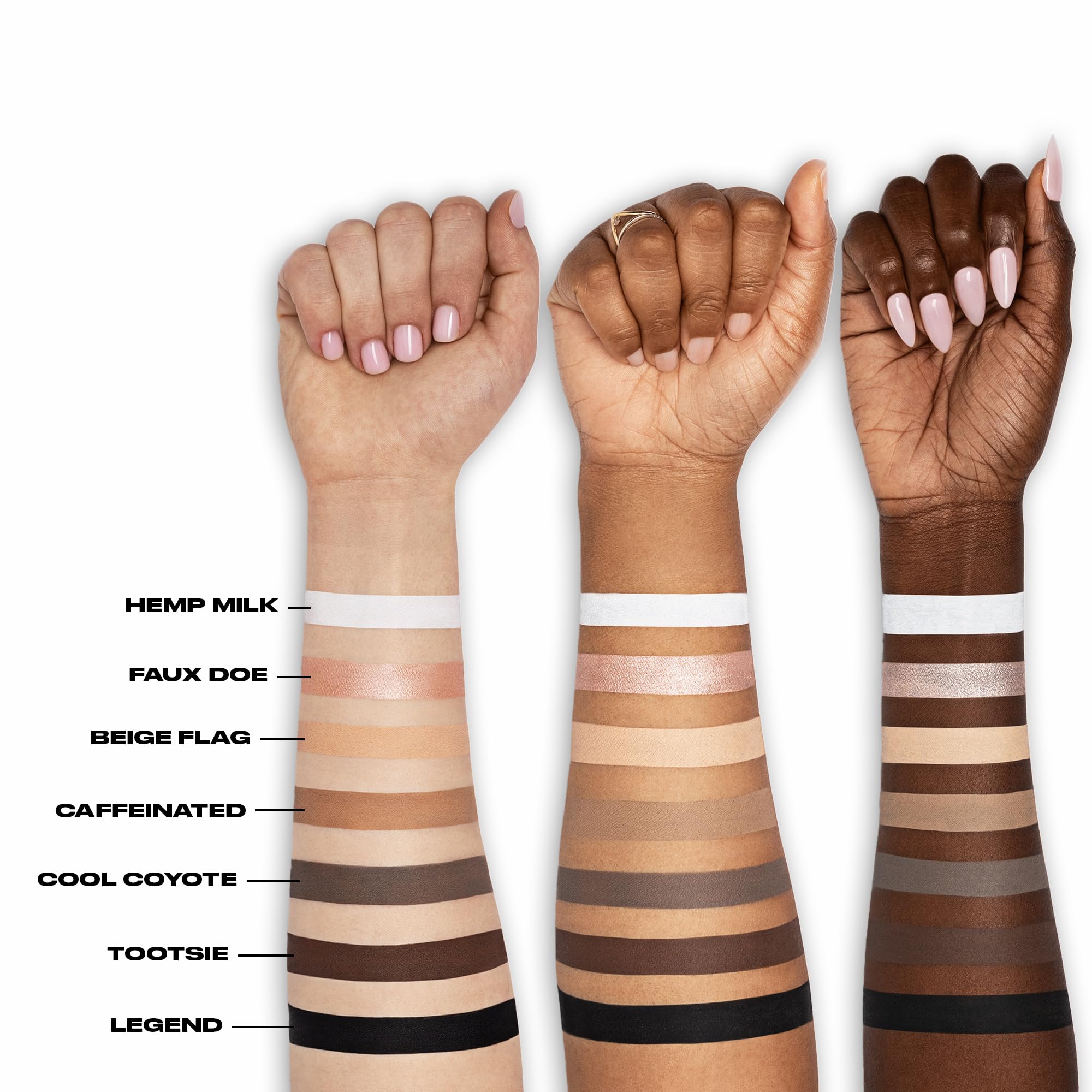 Urban Decay 24/7 Legend eyeliner on waterline proves smudge resistance.