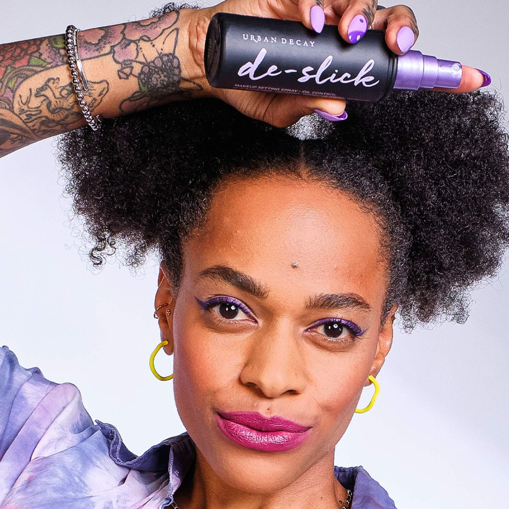 Urban Decay De-Slick matte finish on skin shows shine-free look.