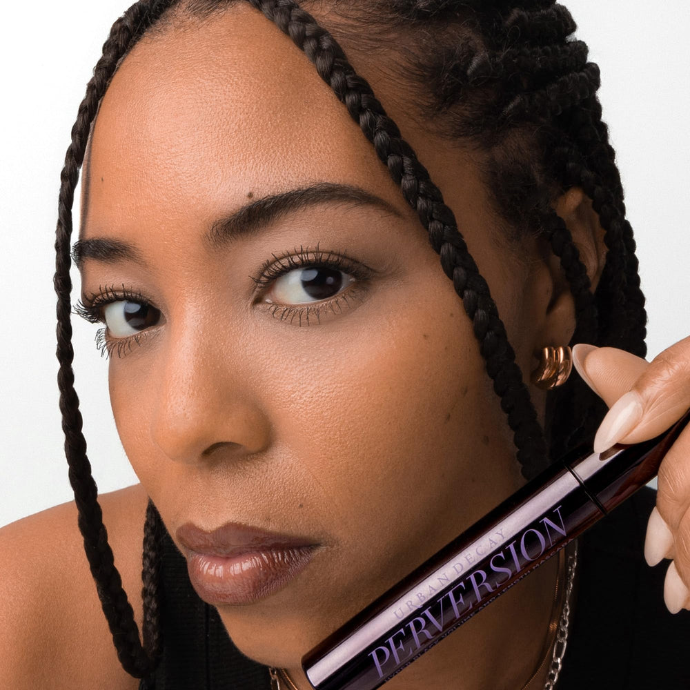 urban-decay-perversion-mascara-curl-hold-demo