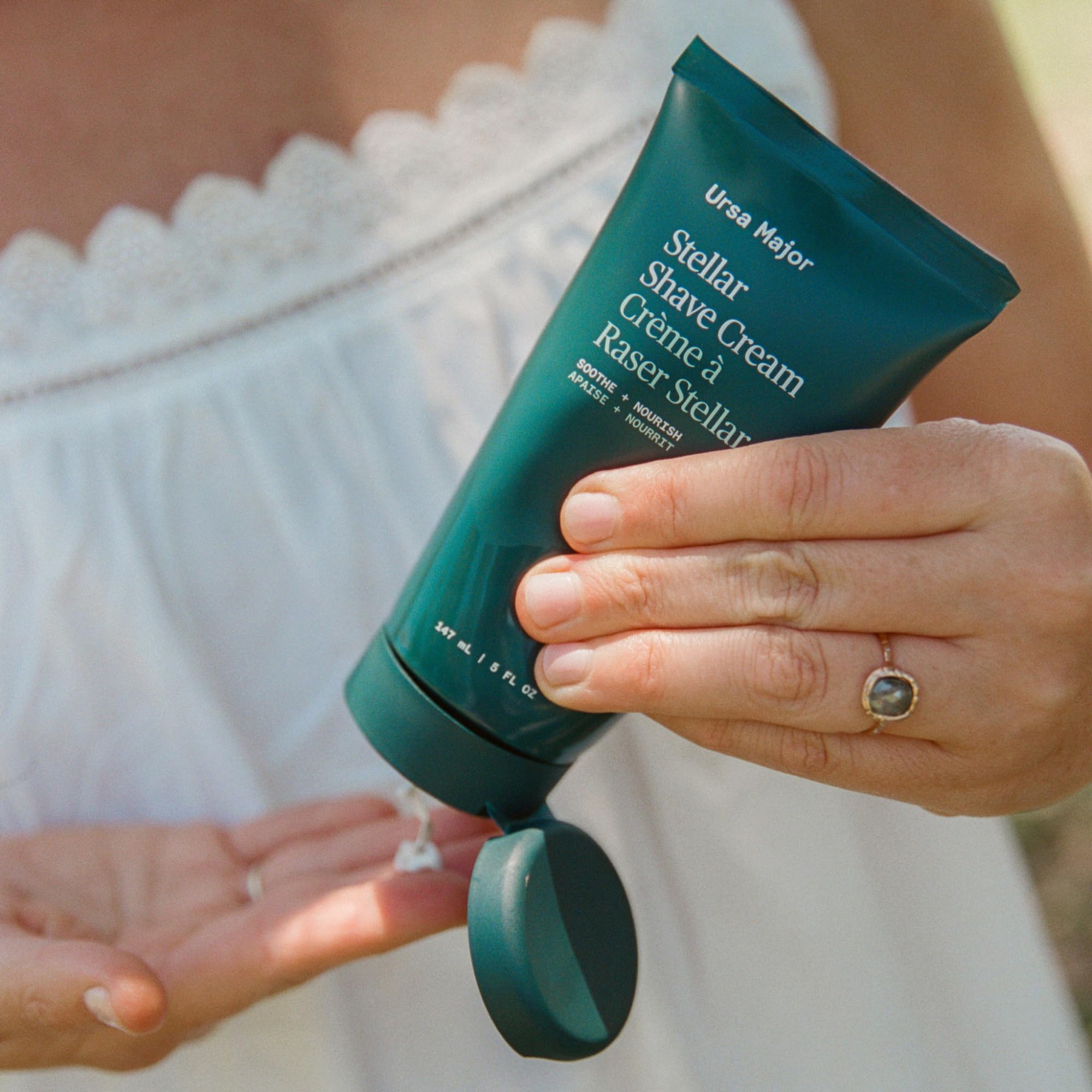 Ursa Major shave cream aroma subtle coniferous blend with ginger and bergamot.