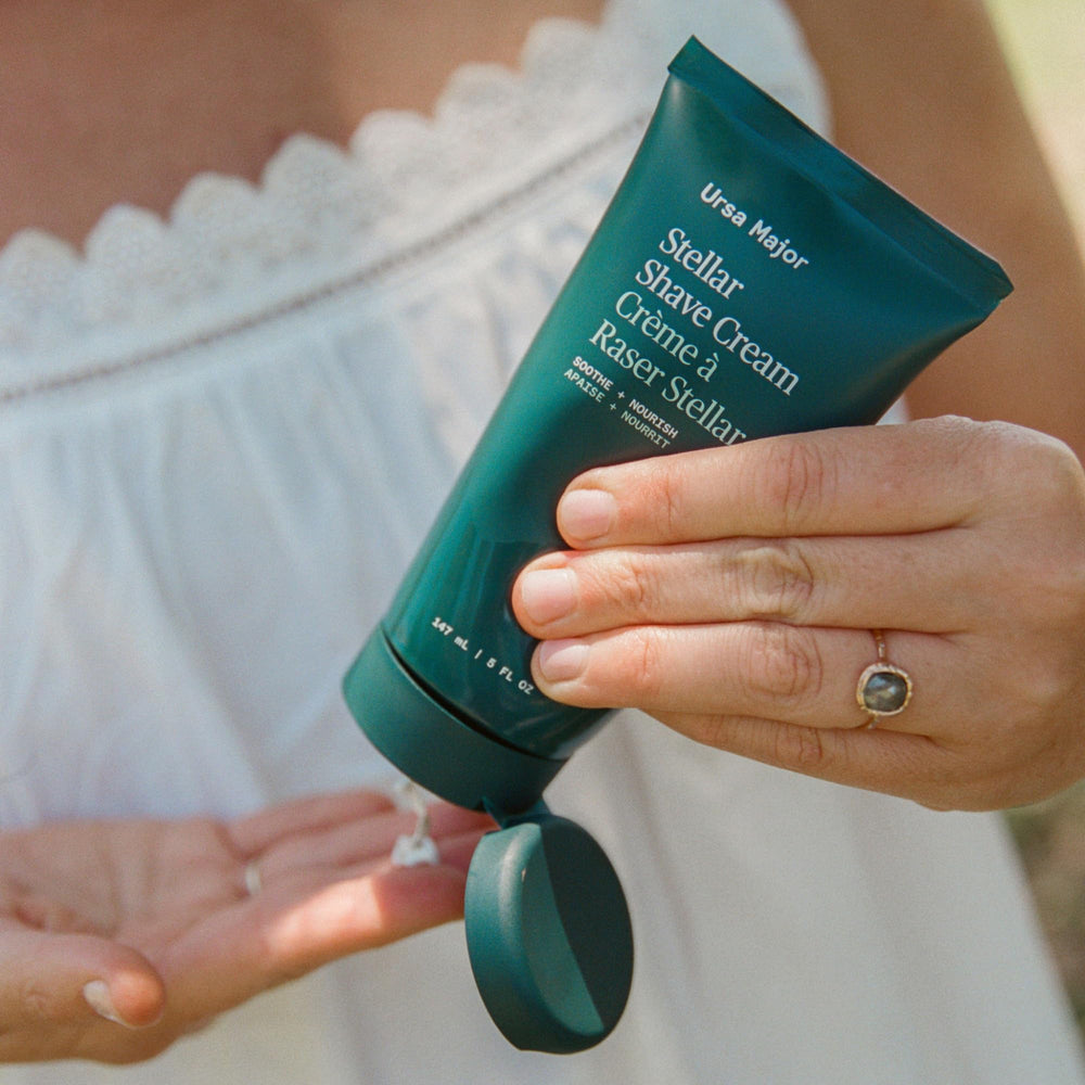 Ursa Major shave cream aroma subtle coniferous blend with ginger and bergamot.