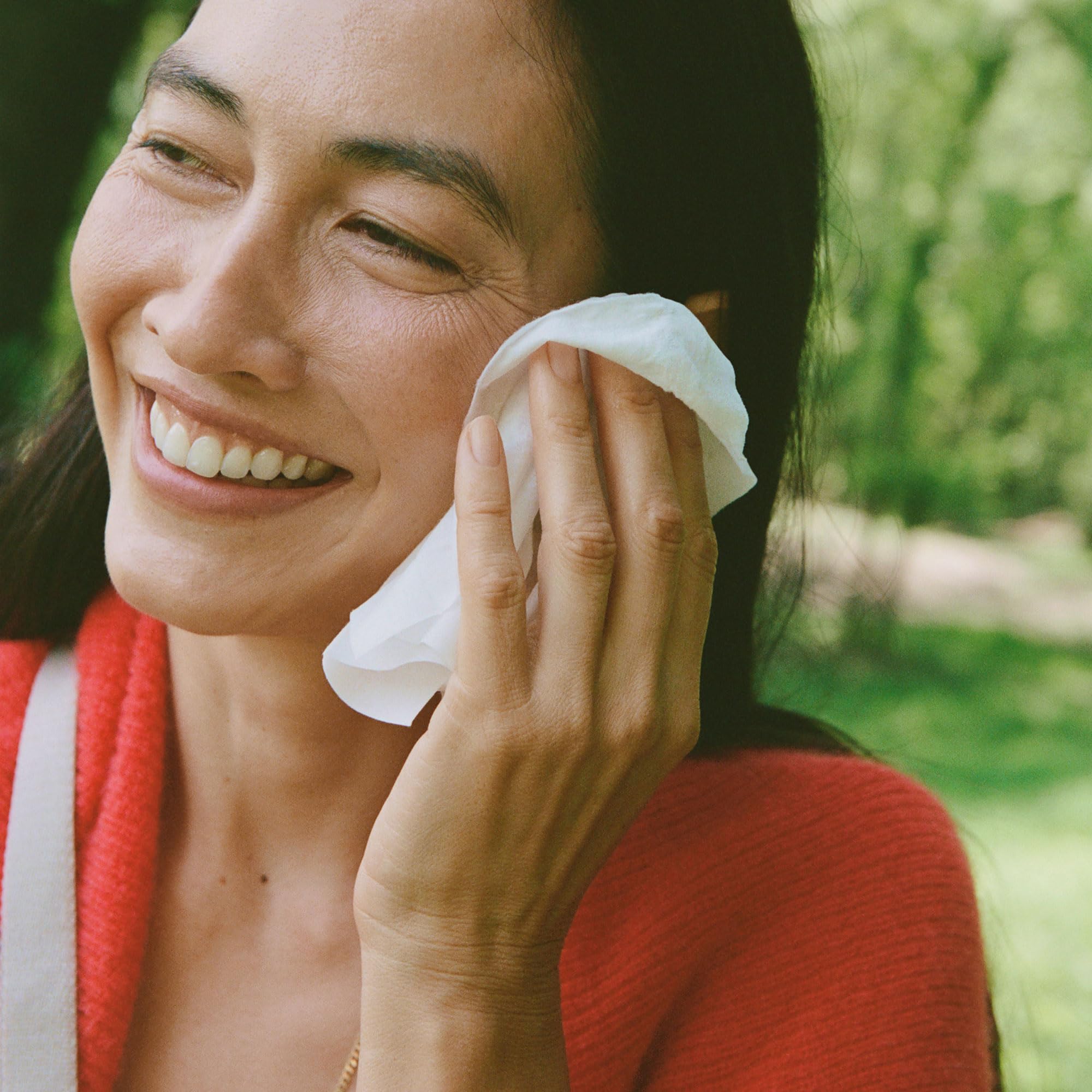 Ursa Major Essential Face Wipes birch sap highlight toning refreshment.
