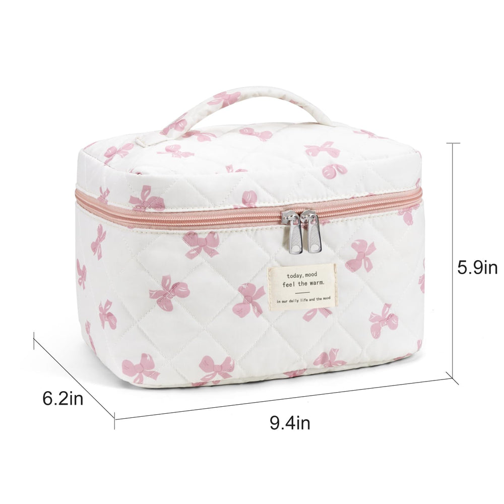UUYUUY makeup bag versatile for cosmetics and toiletries.