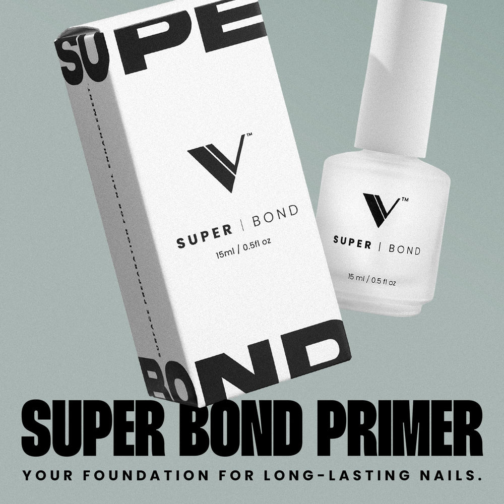 V Beauty Pure Super Bond Primer tacky layer close-up shows enhanced adhesion.