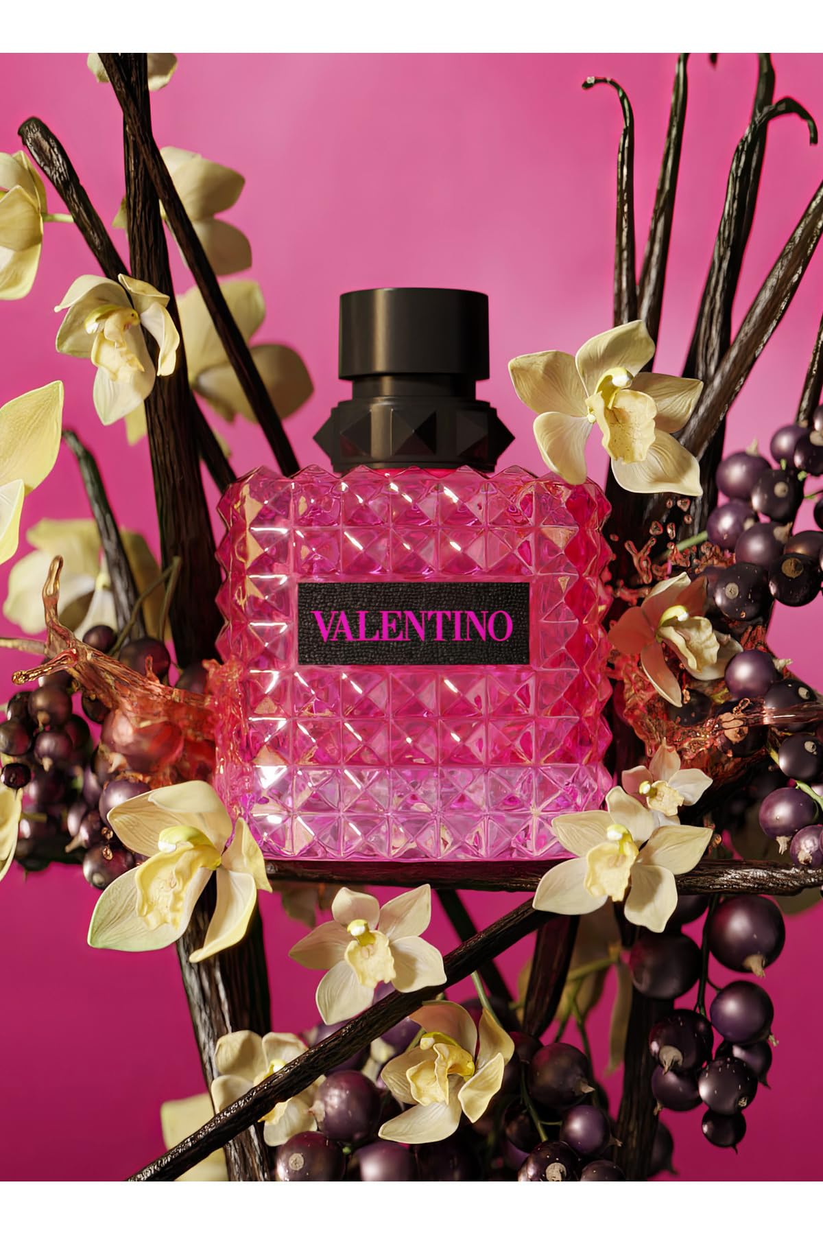 Valentino Born in Roma Extradose Parfum highlights vanilla note for warm, romantic wear.