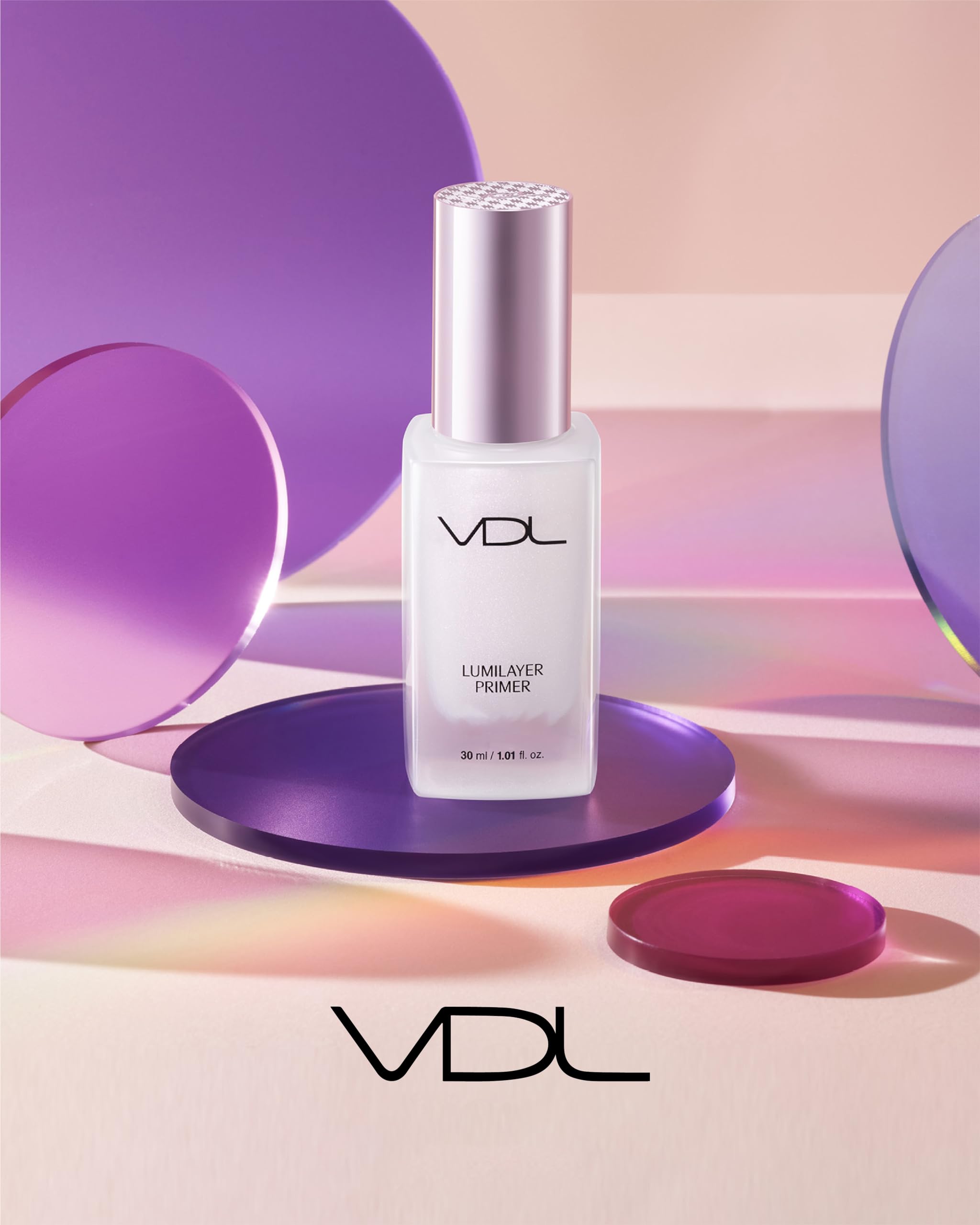 VDL Lumilayer Primer forms a smooth base, reducing makeup blotch visibility