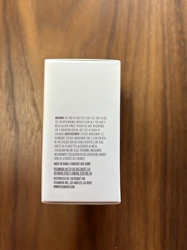 VEGAMOUR GRO+ travel-ready packaging with minimalist design.