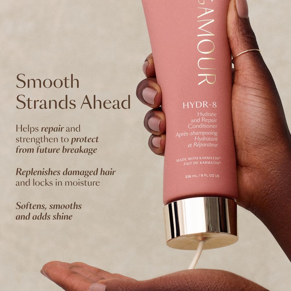 VEGAMOUR HYDR-8 murumuru seed butter close-up suggests lasting hydration.