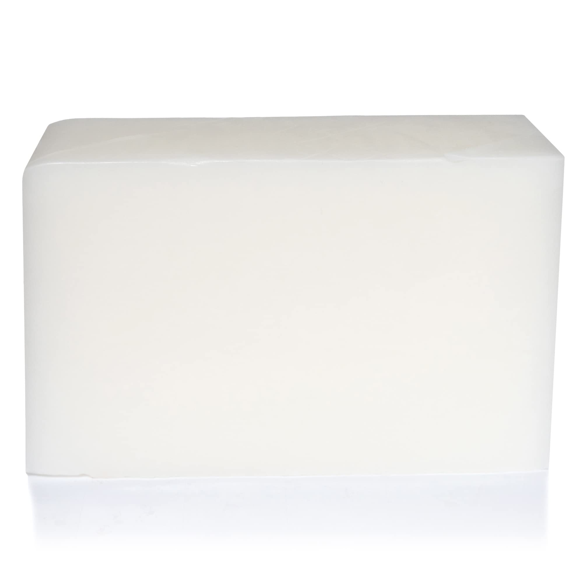Velona melt-pour action demonstrates quick base preparation for crafts
