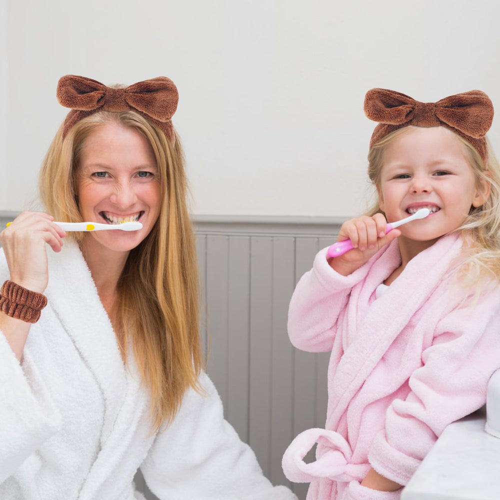 VELSCRUN coffee-color headband for daily skincare routines.