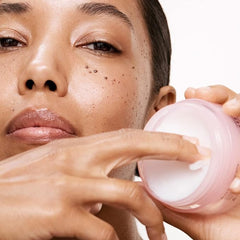 Versed balm with eucalyptus and vitamin E for refreshing, soothing cleanse.