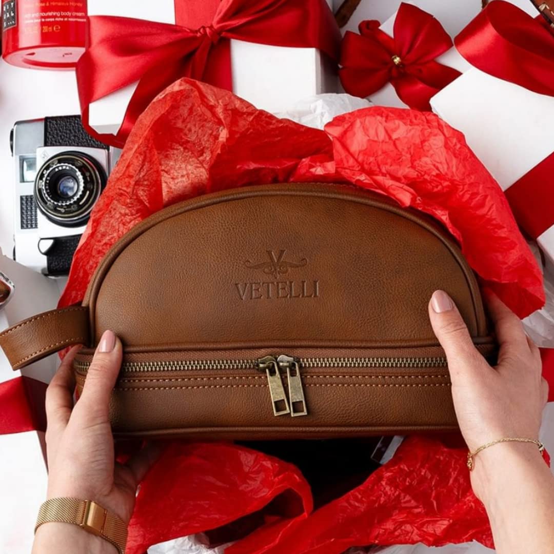 Vetelli Classic Leather Dopp Kit open compartments for easy access during trips.