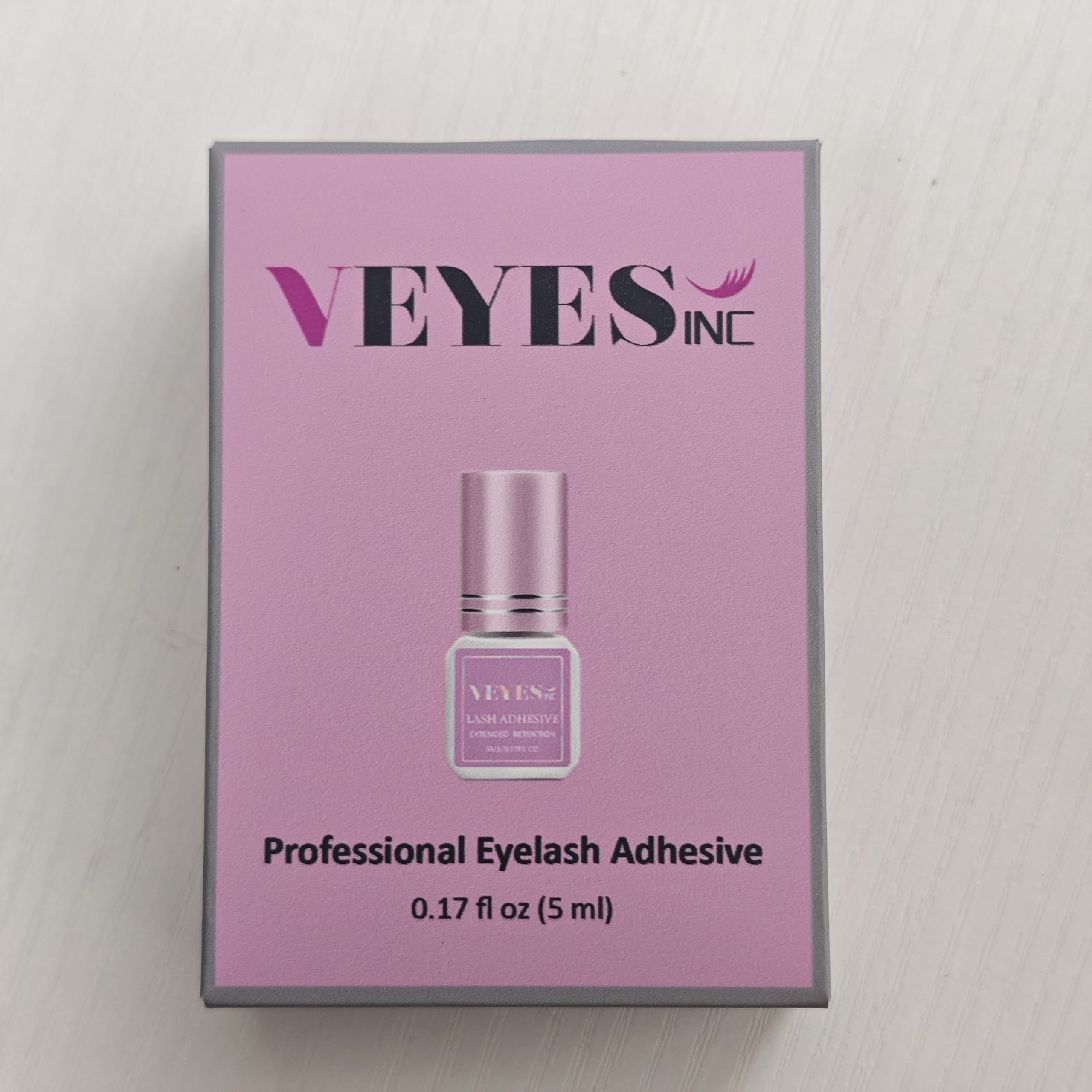 VEYES INC professional-use glue supports efficient lash tech workflows.