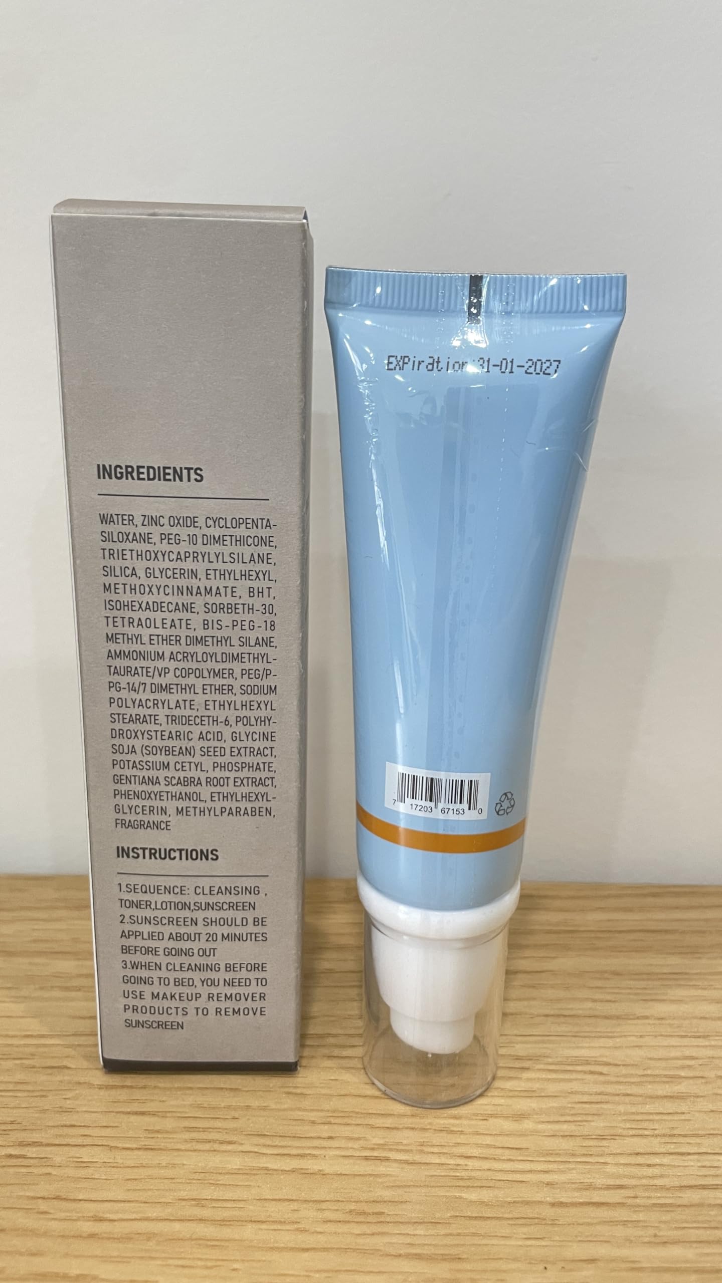 VGO Clear Face Sunscreen close-up shows no white cast.