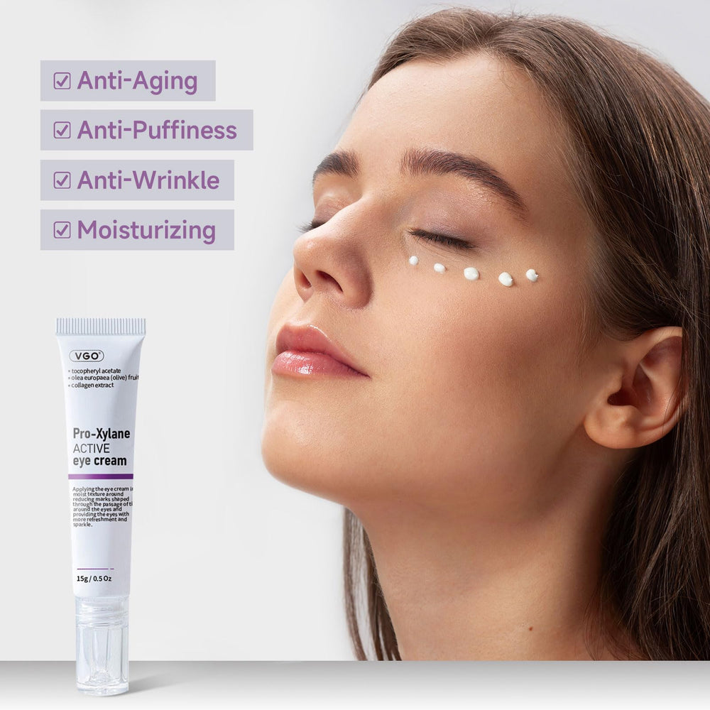VGO Eye Cream 6D Hyaluronic Acid matrix highlights deep hydration for eye skin.