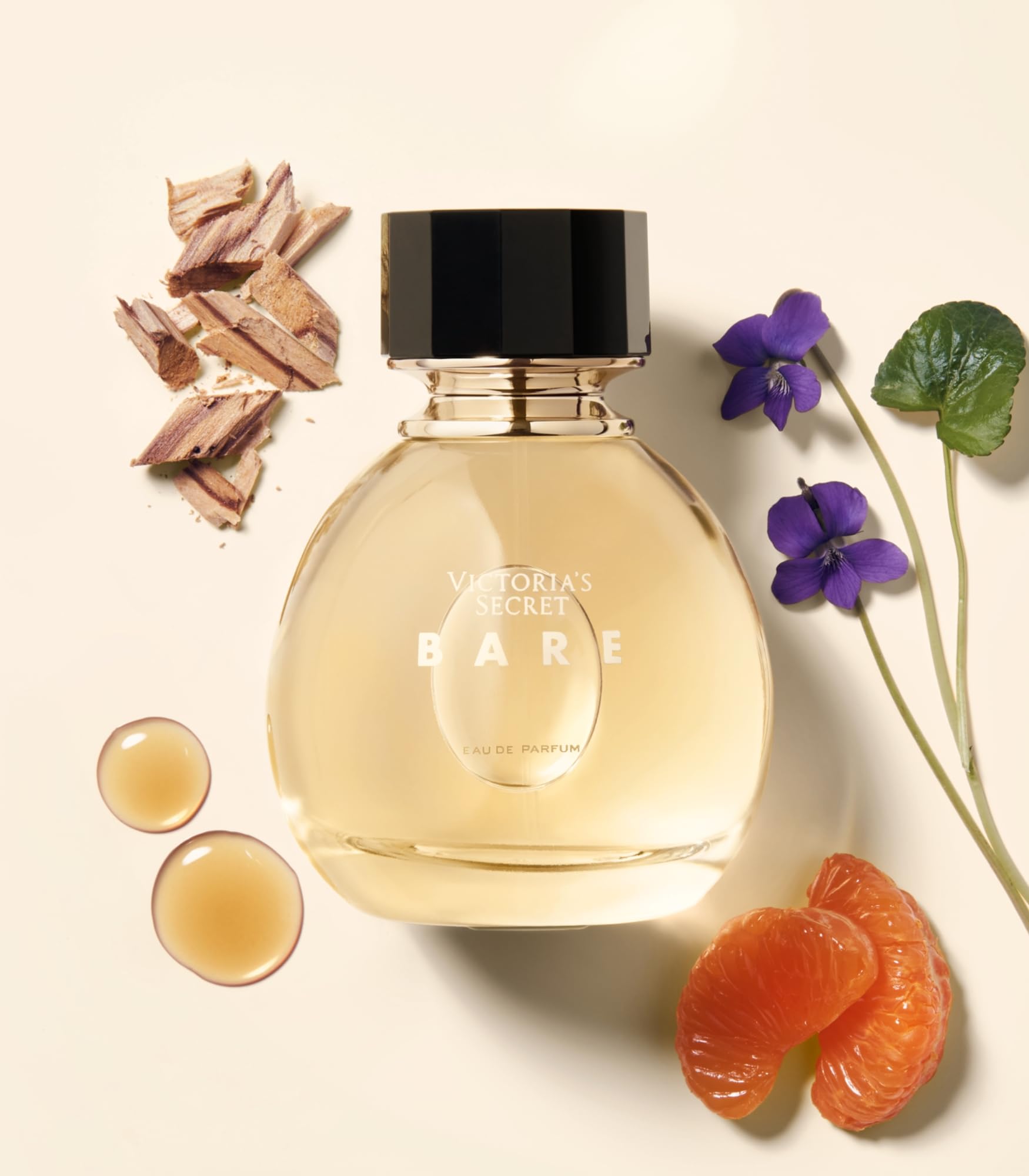 Victoria's Secret Bare spray action demonstrates quick, even application for enduring presence.