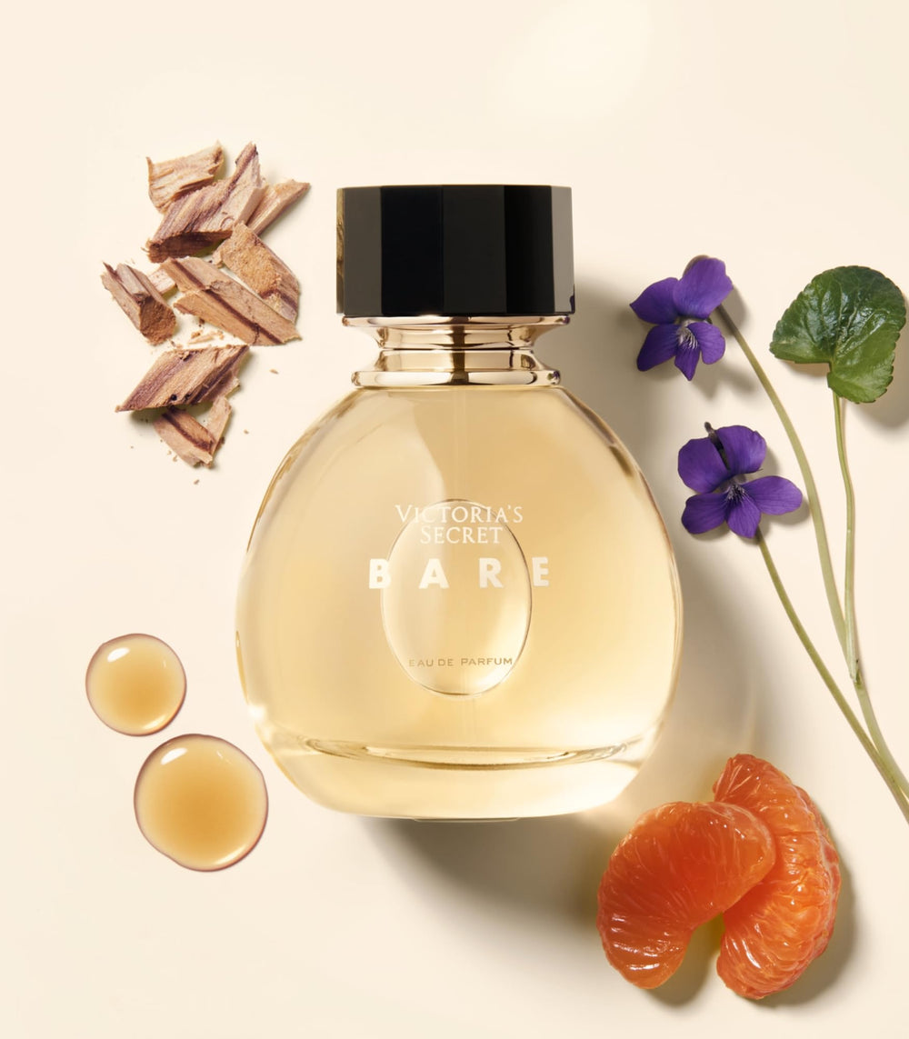 Victoria's Secret Bare spray action demonstrates quick, even application for enduring presence.