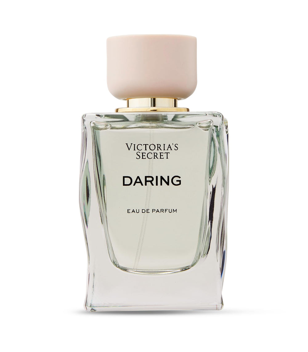Victoria's Secret Daring packaging shows bold branding and a premium unboxing experience.