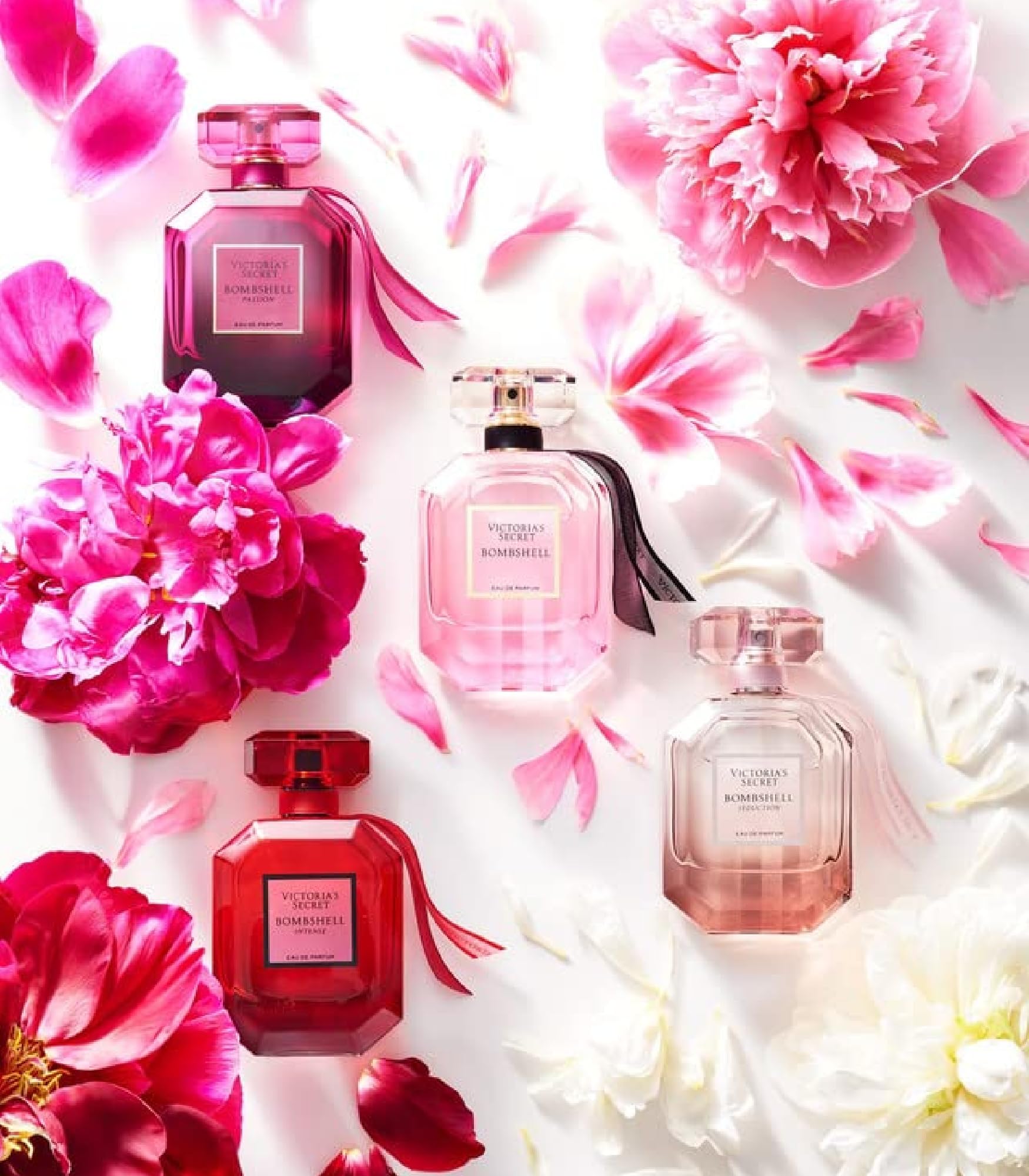 Victoria's Secret Bombshell travel spray provides on-the-go scent uplift during days out.