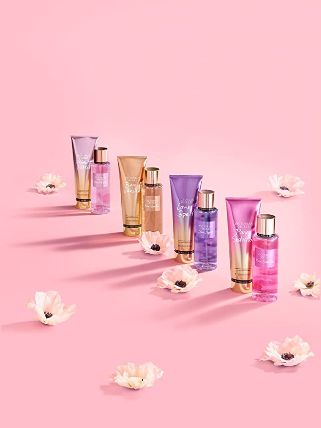 Victoria's Secret Love Spell Body Mist 3-Pack label-detail image highlights sizing and fragrance notes