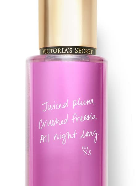 Victoria's Secret Pure Seduction mist spray-dispense in-use for quick refresh