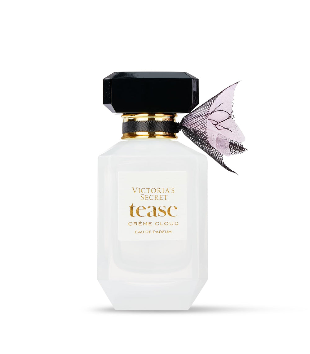 Victoria's Secret Tease Crème Cloud notes-vanilla-meringue close-up suggests vanilla sweetness.