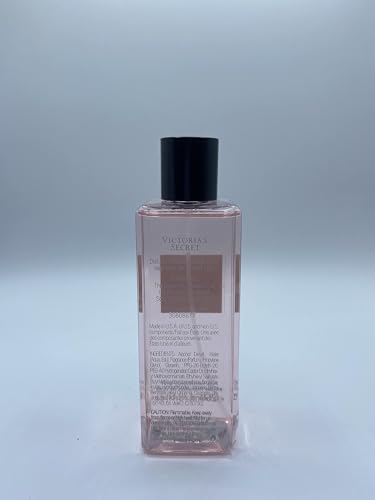 Close-up of Victoria's Secret Tease Mist notes: gardenia, pear, vanilla for a warm, inviting aroma.