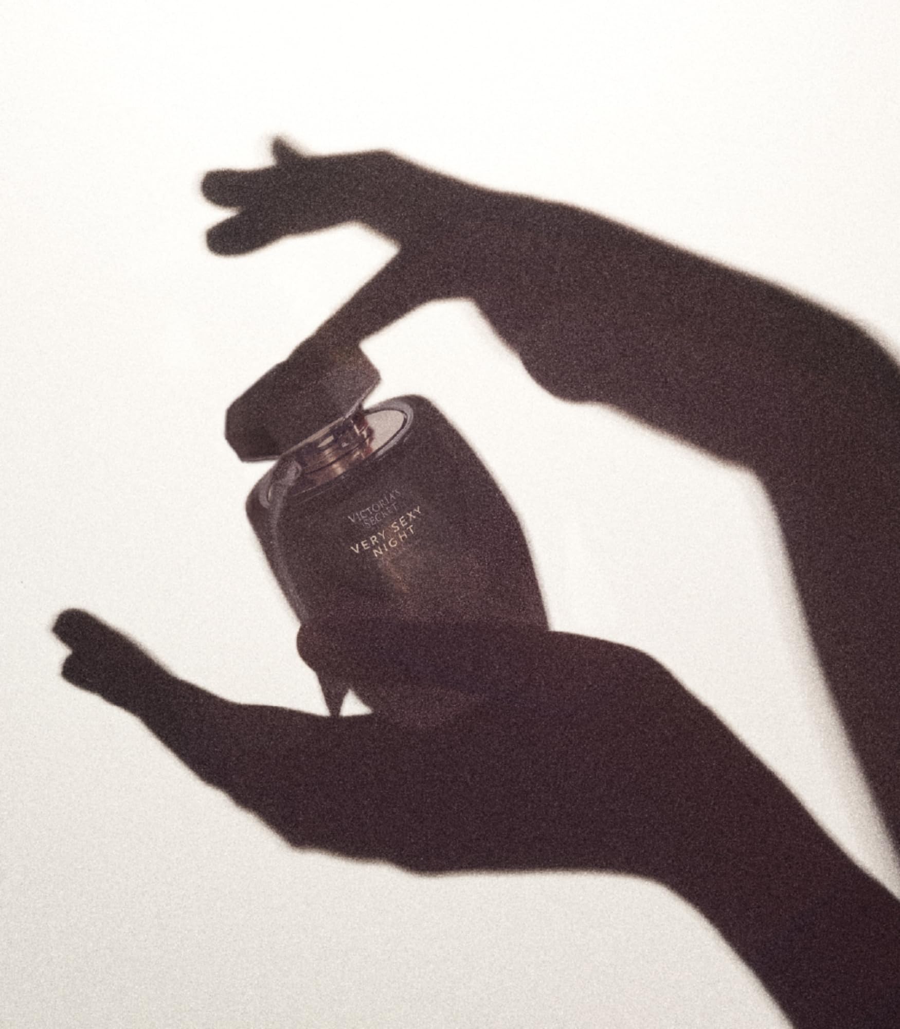 Very Sexy Night mist in hand for on-the-go reapplication
