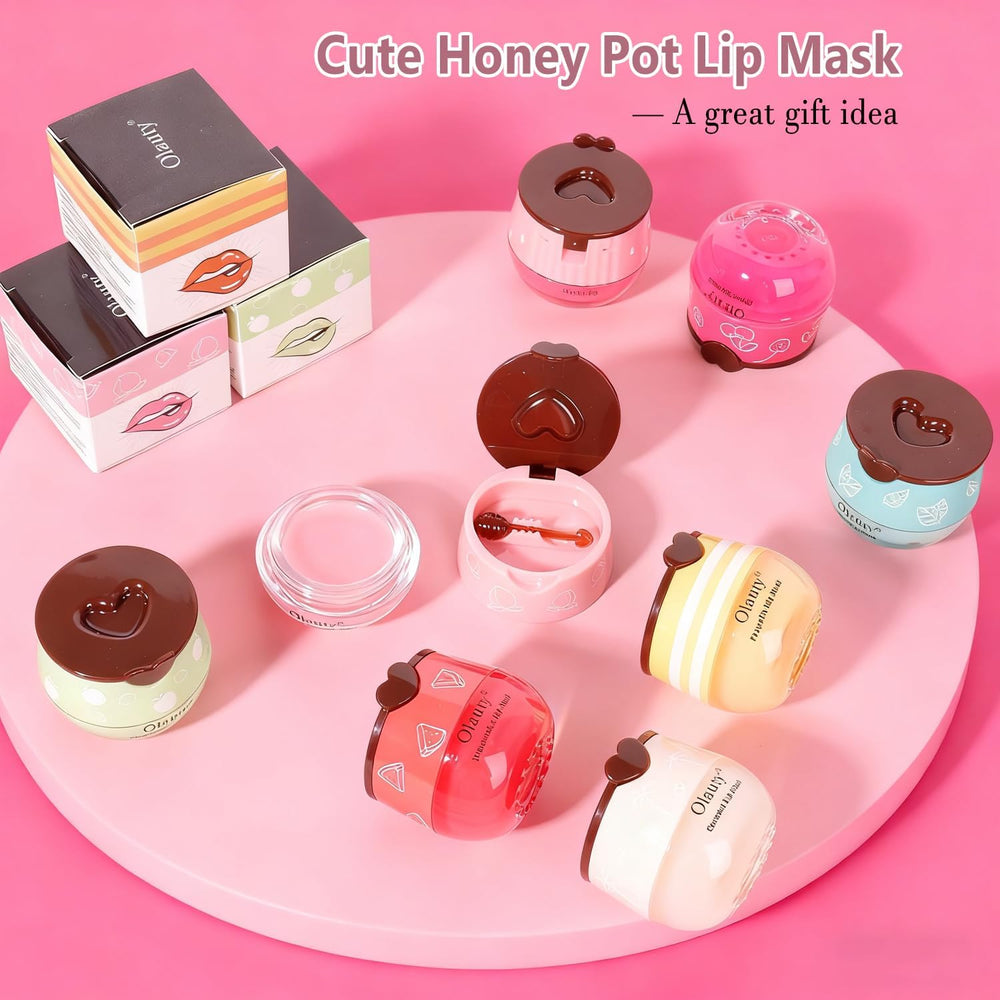Vienflona Bee Lip Balm Honey Pot in use with hygienic application