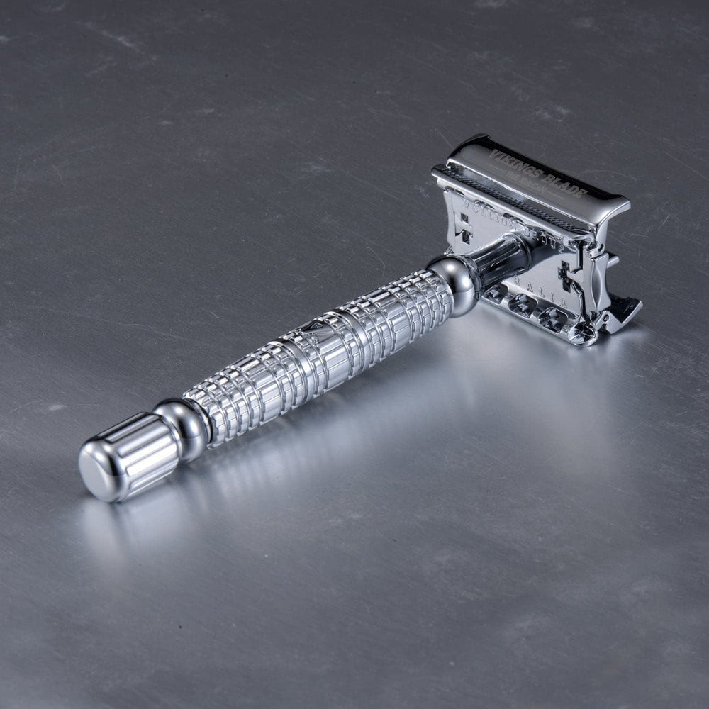 Vikings Blade luxury case keeps razor and blades organized and protected.