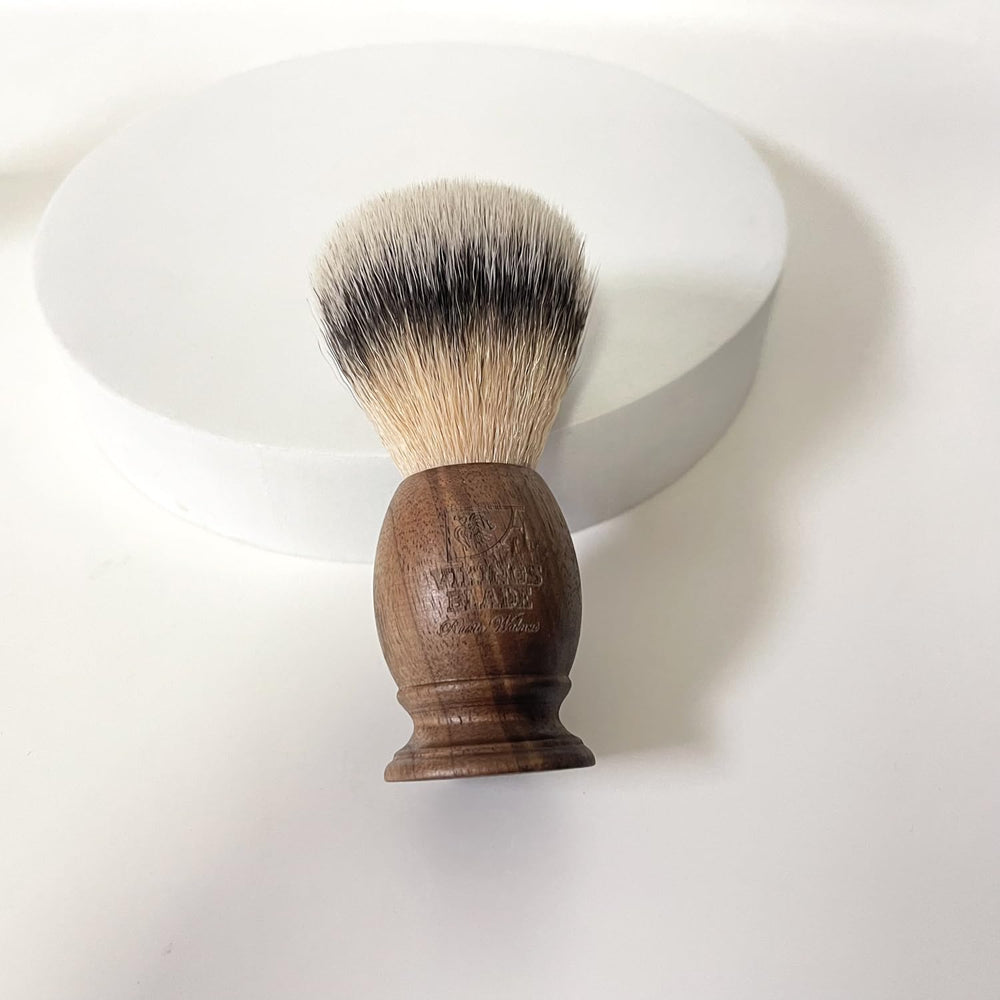 Vikings Blade wooden shaving brush minimal shedding keeps the brush tidy.