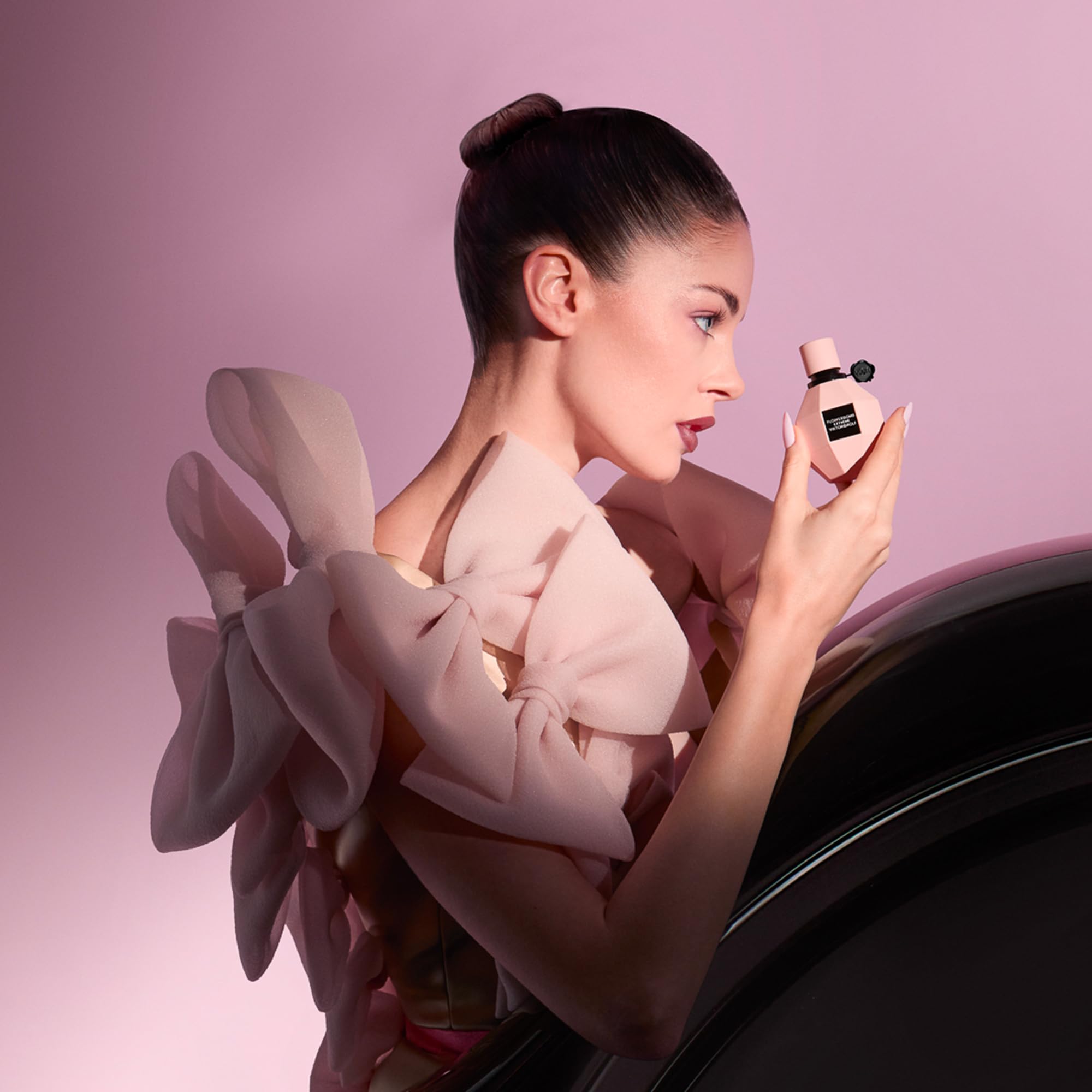 Viktor&Rolf Flowerbomb Extreme on wrist—intense floral for evenings