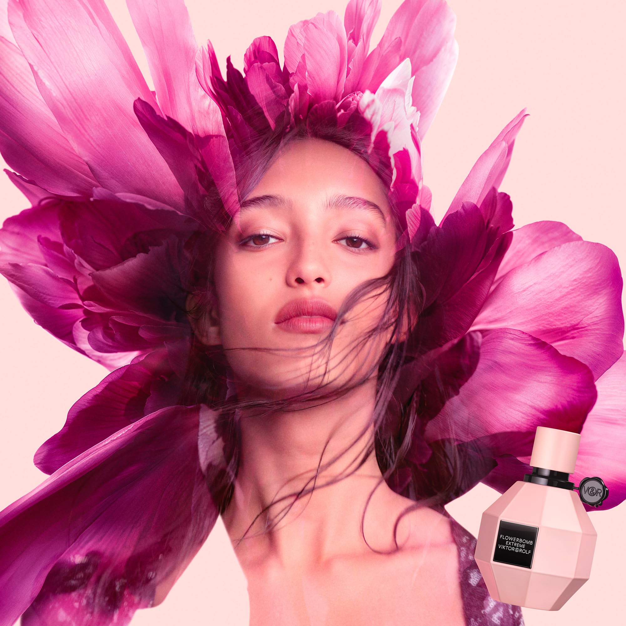 Viktor&Rolf Flowerbomb Extreme vanilla-bean accent adds warm comfort