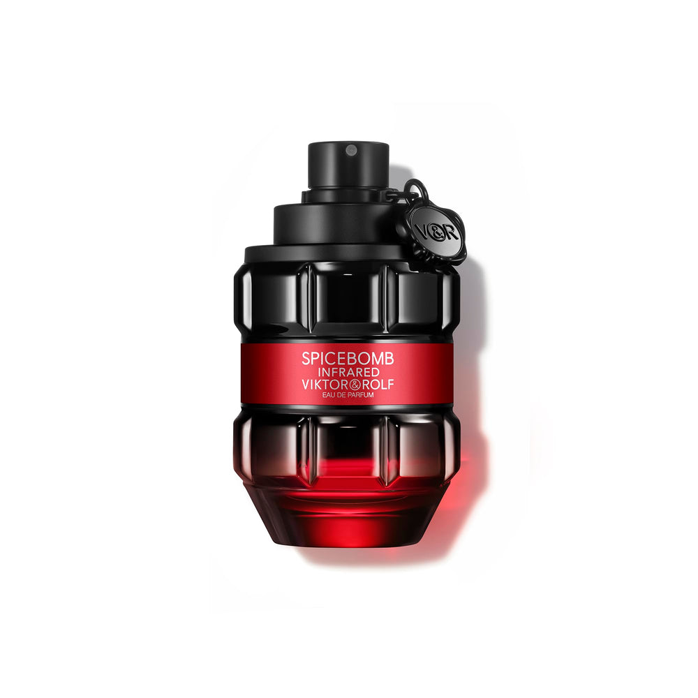 Viktor&Rolf Spicebomb Infrared top-notes-cinnamon image highlighting a bold opening for evenings