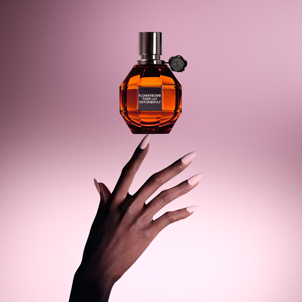 Viktor&Rolf Tiger Lily EDP on skin; creamy tropical warmth unfolds.