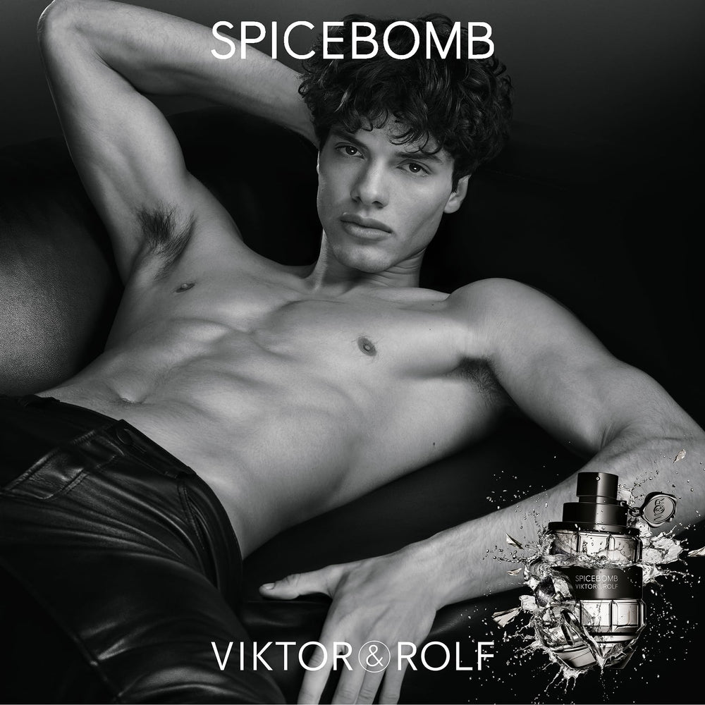 Viktor&Rolf Spicebomb middle notes cinnamon and saffron create warm spice.