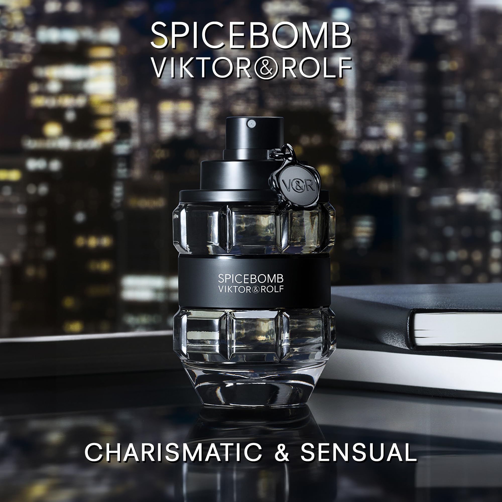 Viktor&Rolf Spicebomb top notes bergamot and grapefruit for a fresh opening.