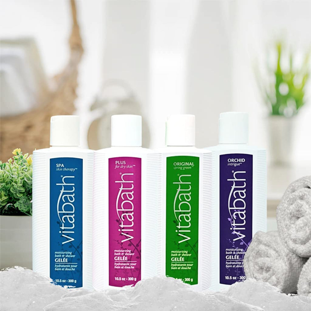 Vitabath Original Spring Green gelee pour demonstrates indulgent cleansing texture.