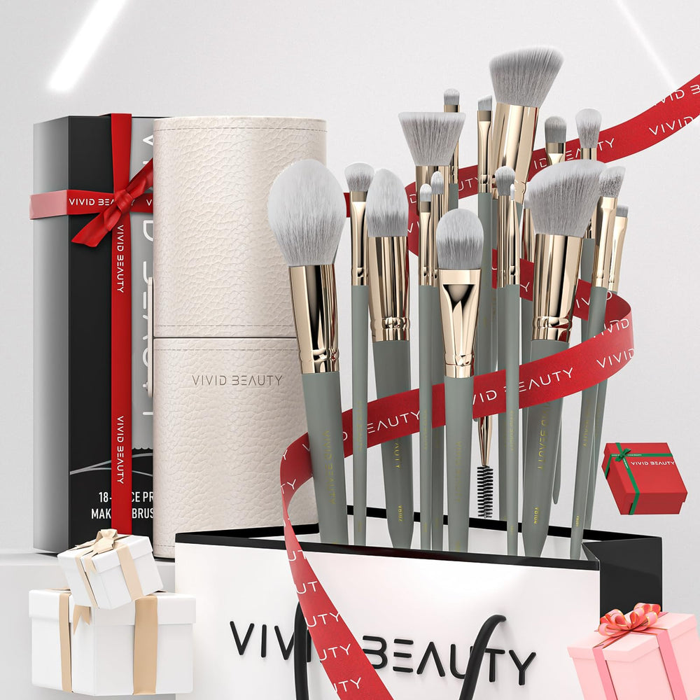 VIVID BEAUTY angled liner and brow brush for clean lines