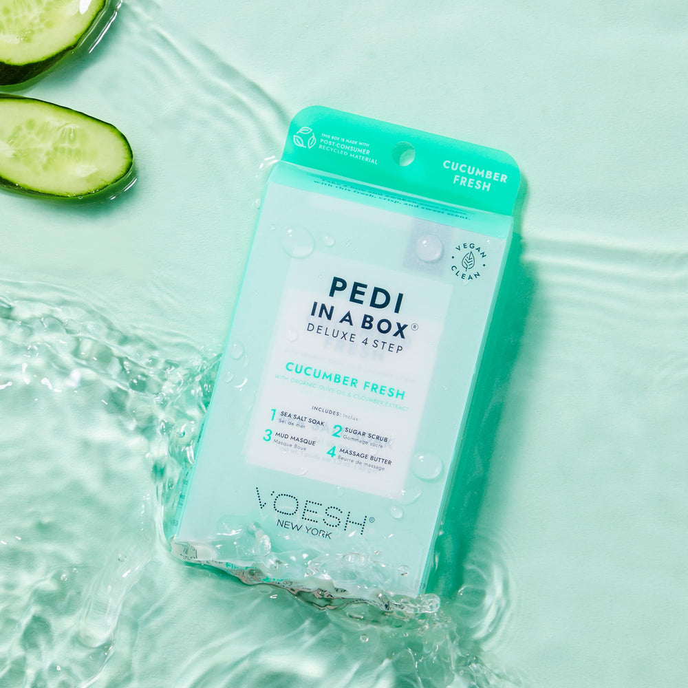 VOESH Cucumber Fresh mud masque image emphasizes pore cleansing and smoothing benefits.