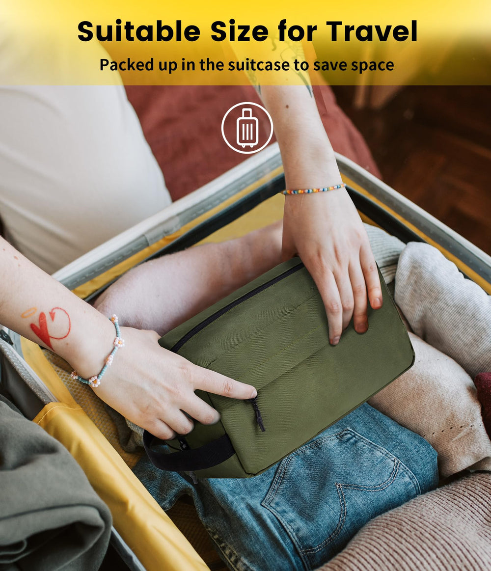 Vorspack army green color option demonstrates versatile color for business or leisure trips.