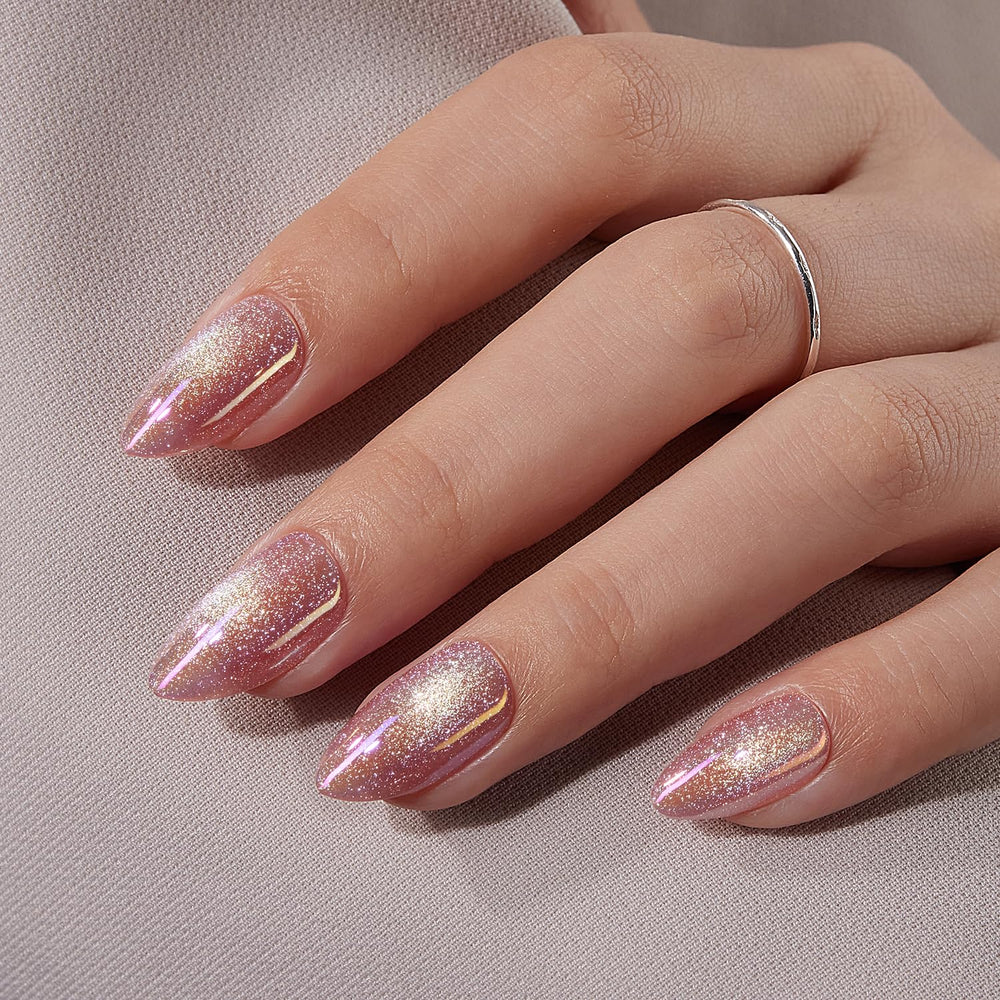 VSALON nails on hand demonstrating seamless fit and consistent finish