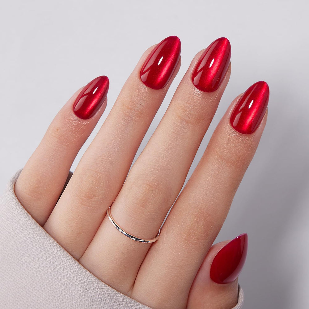 VSALON red cat eye chrome nails showcased for festive style